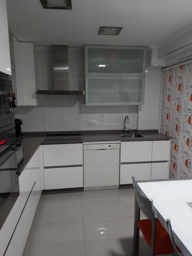 Fantastico Piso, Proximo A La Estacion De Tren. Apartman Vigo Kültér fotó